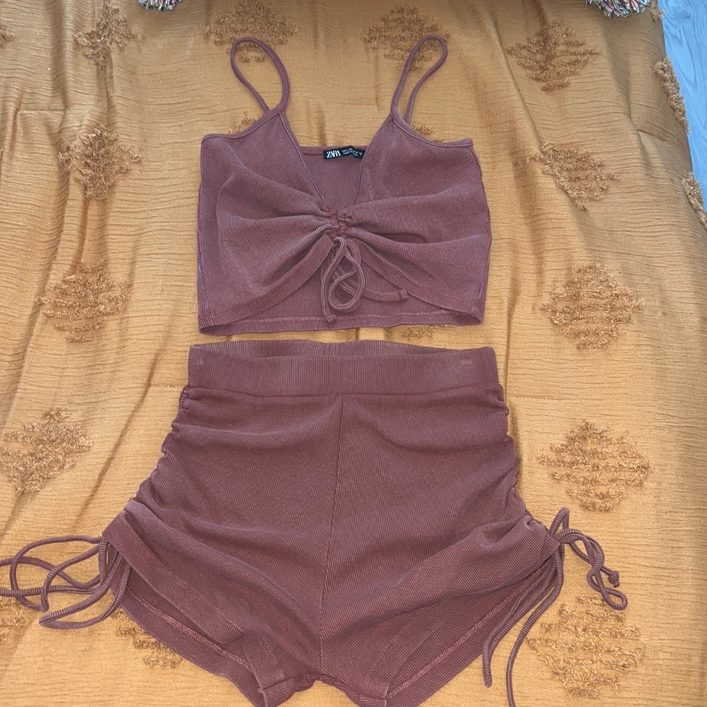 Super cute Zara brown rushed set